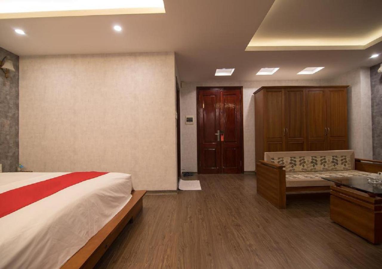 Queen'S Hotel Hanoi Bagian luar foto