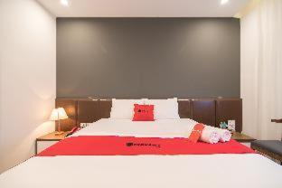Queen'S Hotel Hanoi Bagian luar foto