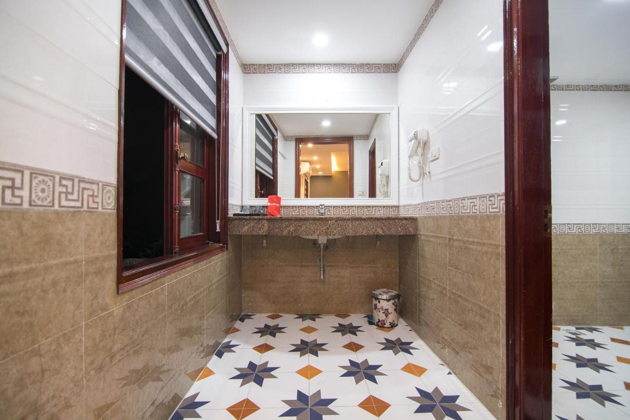 Queen'S Hotel Hanoi Bagian luar foto